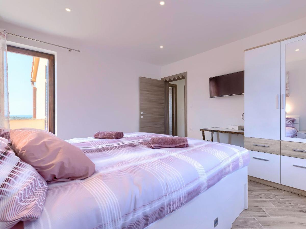 Apartment Joy By Interhome PUY Eksteriør bilde