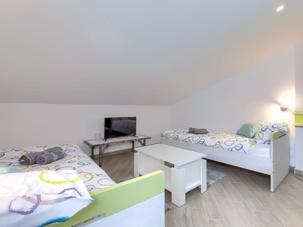 Apartment Joy By Interhome PUY Eksteriør bilde